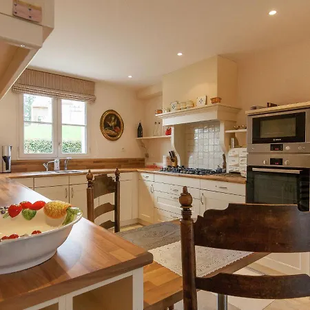 Spacious In Rouzede France With Private Pool * Roussines